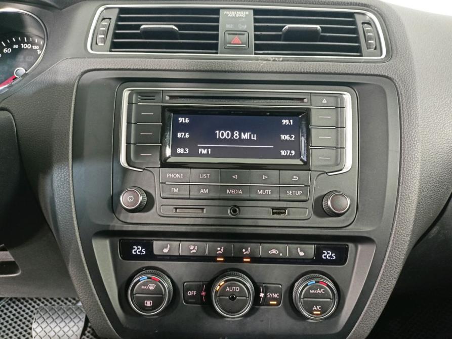 Volkswagen Jetta VI Рестайлинг Архангельск  - изображение 19
