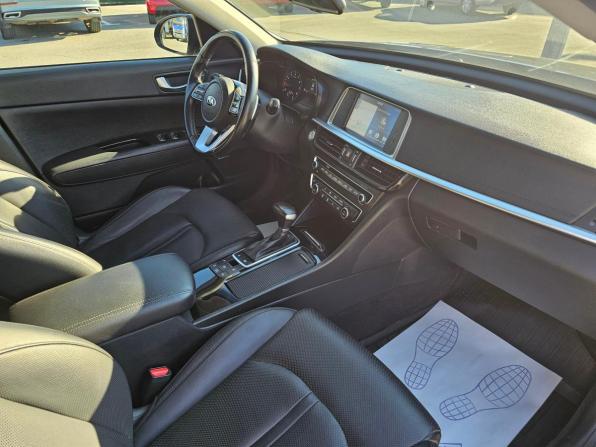Kia Optima IV Рестайлинг с пробегом 2018 года, цена 2 149 995 рублей, 63981 км, седан, Автокод Объявления