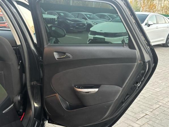 Opel Astra J с пробегом 2012 года, цена 725 000 рублей, 199275 км, хэтчбек, Автокод Объявления