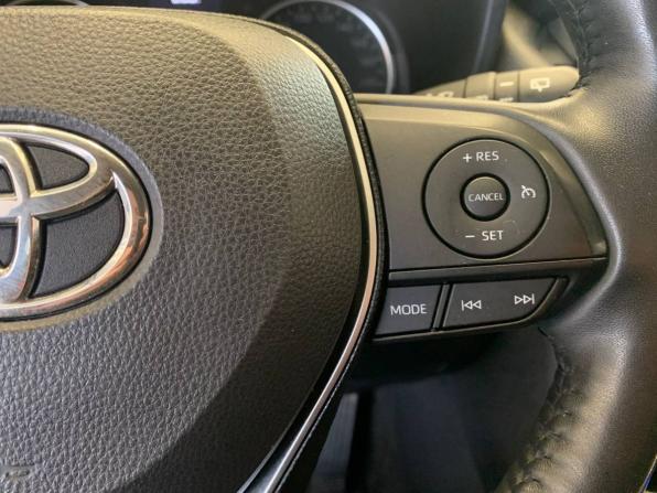 Toyota RAV4 V (XA50) с пробегом 2021 года, цена 3 310 000 рублей, 92427 км, внедорожник, Автокод Объявления