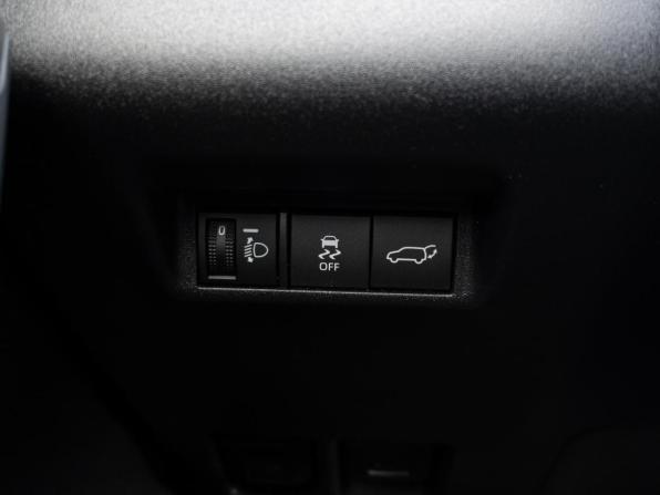 Toyota RAV4 VI (XA60) с пробегом 2026 года, цена 4 150 000 рублей, 36 км, внедорожник, Автокод Объявления