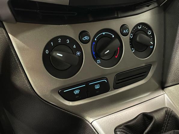 Ford Focus III с пробегом 2014 года, цена 695 000 рублей, 181848 км, хэтчбек, Автокод Объявления