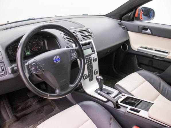 Volvo S40 II Рестайлинг с пробегом 2010 года, цена 650 000 рублей, 229528 км, седан, Автокод Объявления