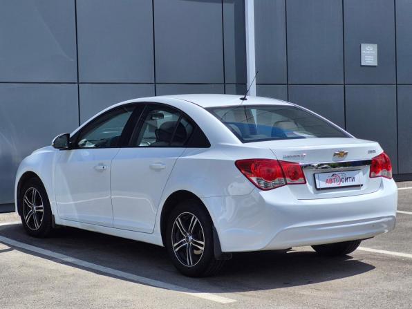 Chevrolet Cruze I Рестайлинг с пробегом 2015 года, цена 860 000 рублей, 187900 км, седан, Автокод Объявления