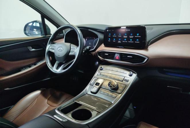 Hyundai Santa Fe IV Рестайлинг с пробегом 2021 года, цена 4 620 000 рублей, 44229 км, внедорожник, Автокод Объявления