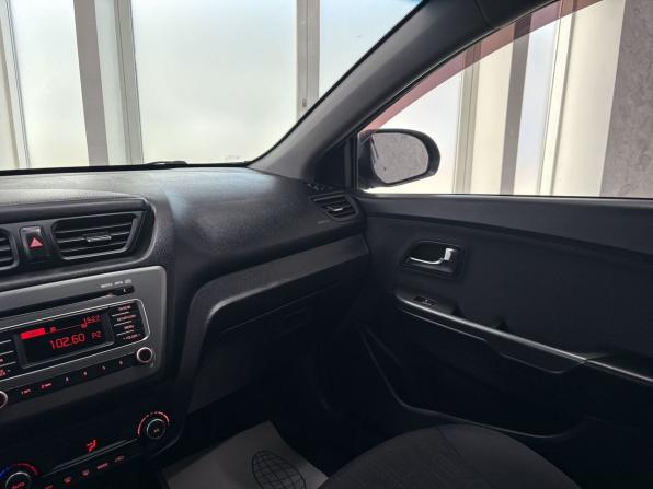 Kia Rio III с пробегом 2015 года, цена 899 000 рублей, 208520 км, седан, Автокод Объявления