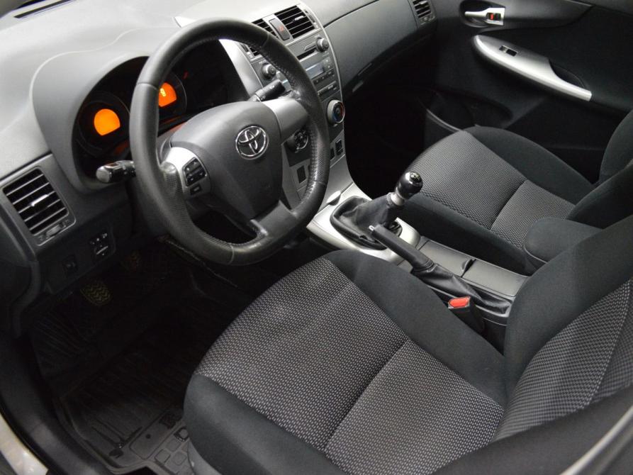 Toyota Corolla X (E140 E150) Рестайлинг Санкт-Петербург  - изображение 10