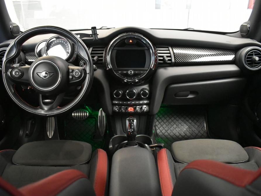 Mini Hatch III (F55/F56) Рестайлинг Москва  - изображение 8