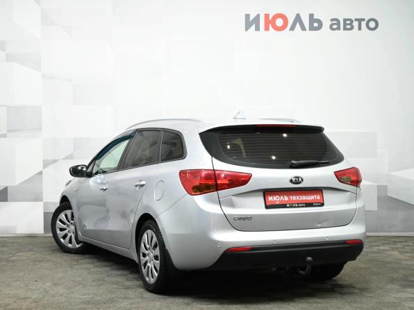 Kia Ceed II Рестайлинг с пробегом 2018 года, цена 1 450 000 рублей, 127017 км, универсал, Автокод Объявления