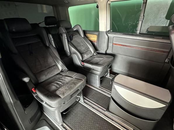 Volkswagen Multivan T5 с пробегом 2007 года, цена 1 100 000 рублей, 370240 км, минивэн, Автокод Объявления