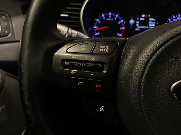 Kia Optima III Рестайлинг с пробегом 2015 года, цена 1 590 000 рублей, 123148 км, седан, Автокод Объявления