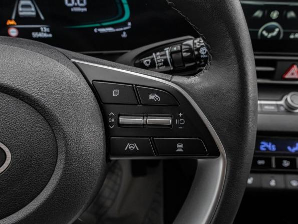 Hyundai Elantra VII (CN7) Рестайлинг с пробегом 2023 года, цена 2 239 000 рублей, 55406 км, седан, Автокод Объявления