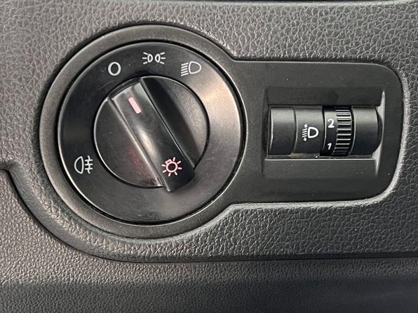 Volkswagen Polo V Рестайлинг с пробегом 2018 года, цена 830 000 рублей, 172000 км, седан, Автокод Объявления