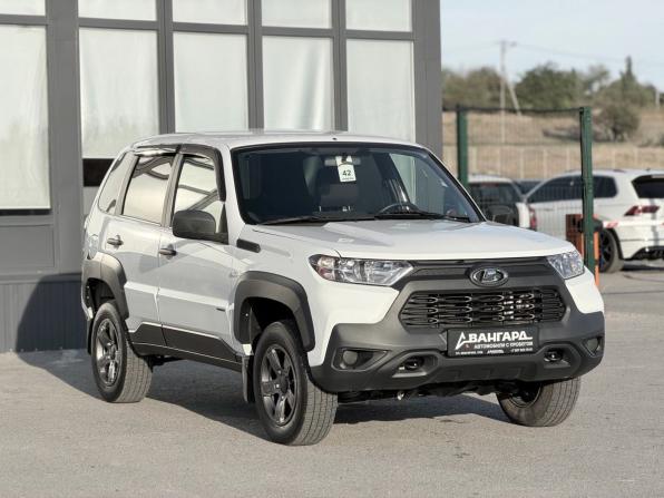 Lada (ВАЗ) Niva Travel I с пробегом 2023 года, цена 1 140 000 рублей, 42336 км, внедорожник, Автокод Объявления