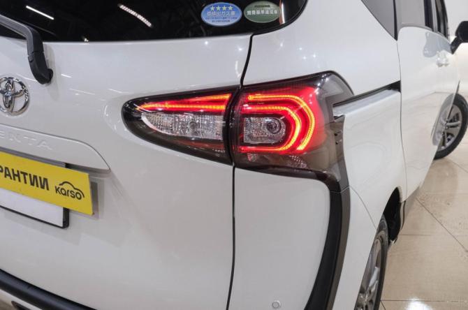 Toyota Sienta II Рестайлинг с пробегом 2020 года, цена 1 799 000 рублей, 60000 км, компактвэн, Автокод Объявления