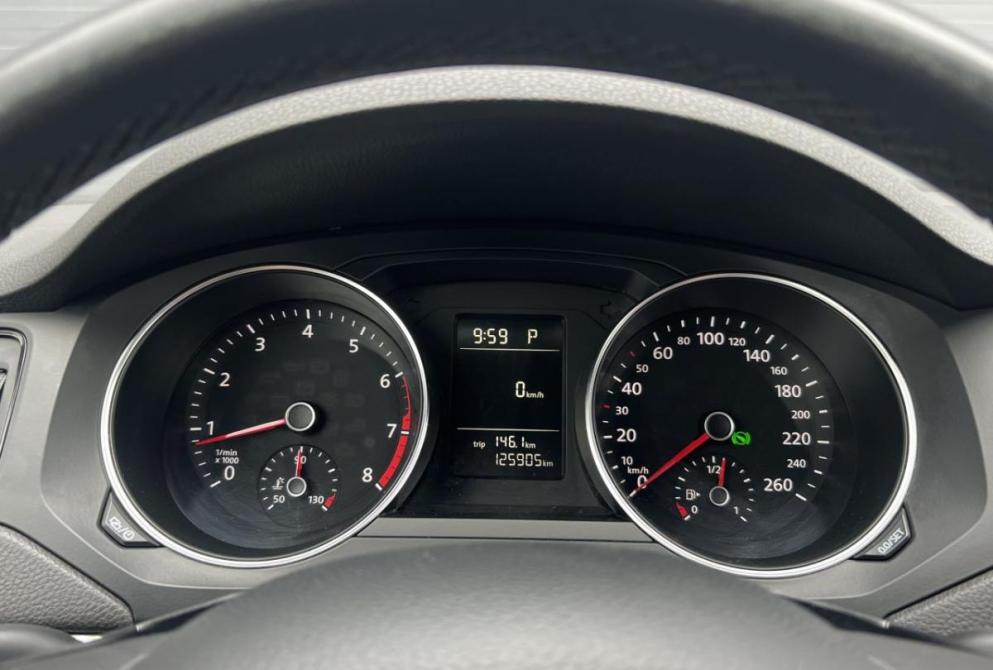 Volkswagen Jetta VI Красноярск  - изображение 18