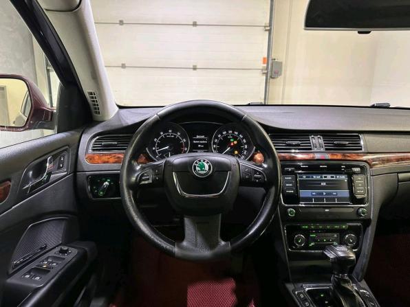 Skoda Superb II с пробегом 2010 года, цена 825 000 рублей, 221239 км, лифтбек, Автокод Объявления