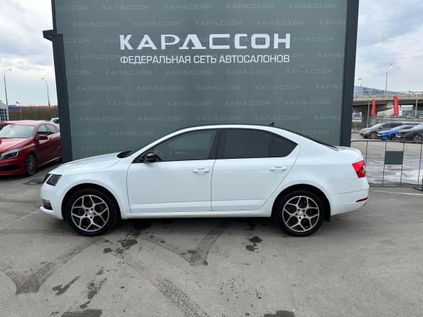 Skoda Octavia III (A7) Рестайлинг с пробегом 2018 года, цена 2 140 000 рублей, 73830 км, лифтбек, Автокод Объявления