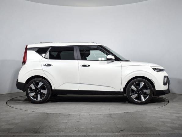 Kia Soul III с пробегом 2021 года, цена 1 855 000 рублей, 77826 км, хэтчбек, Автокод Объявления
