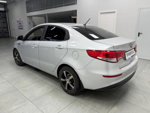 Kia Rio III Рестайлинг с пробегом 2015 года, цена 900 000 рублей, 169307 км, седан, Автокод Объявления
