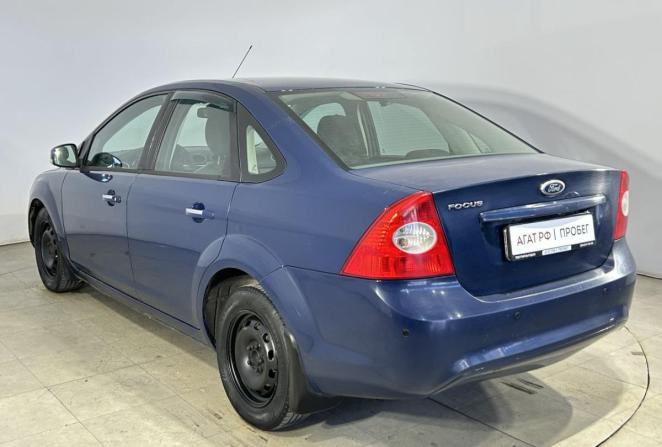 Ford Focus II Рестайлинг с пробегом 2010 года, цена 300 000 рублей, 289174 км, седан, Автокод Объявления