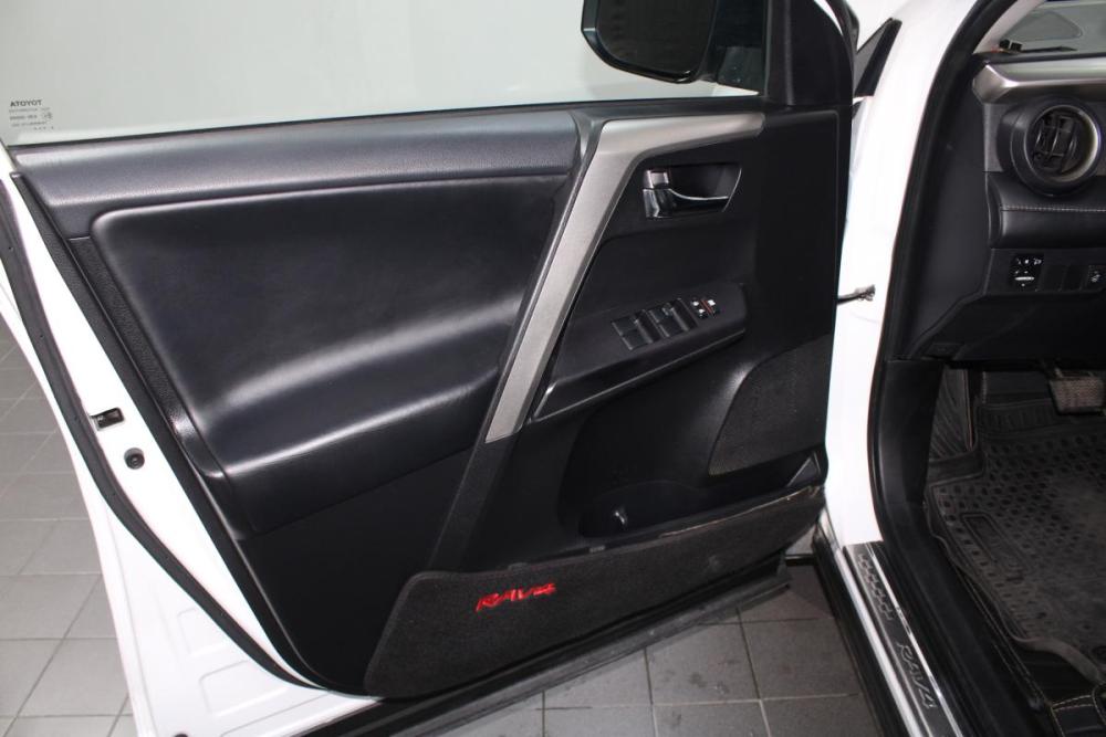 Toyota RAV4 IV (XA40) Рестайлинг Владивосток  - изображение 19