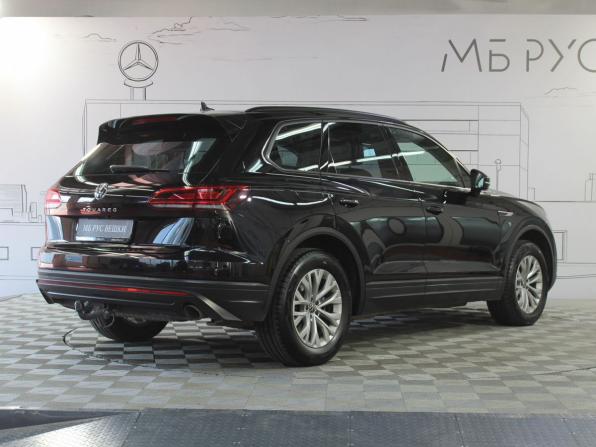 Volkswagen Touareg III с пробегом 2021 года, цена 5 650 000 рублей, 56265 км, внедорожник, Автокод Объявления