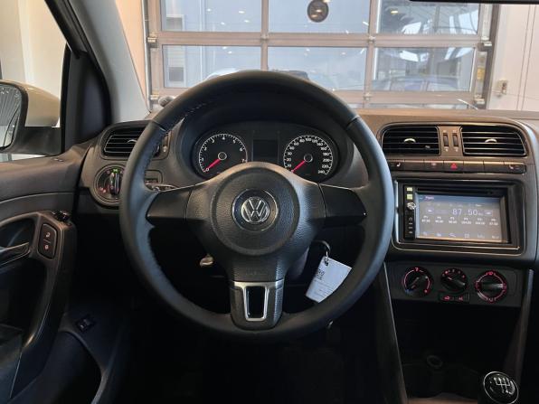 Volkswagen Polo V с пробегом 2012 года, цена 410 000 рублей, 184277 км, седан, Автокод Объявления