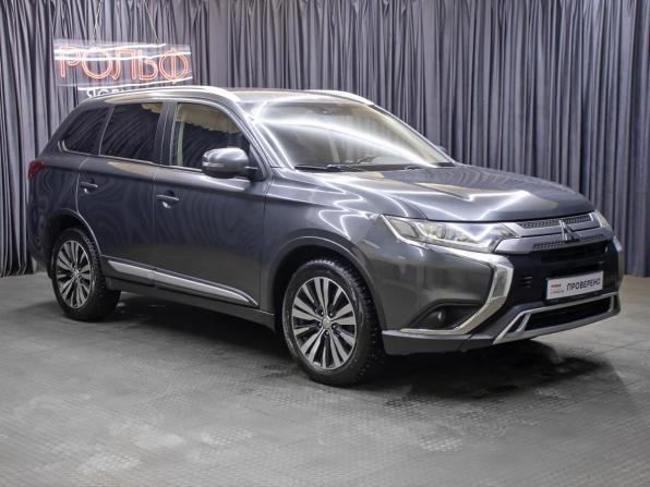 Mitsubishi Outlander III Рестайлинг 2 с пробегом 2018 года, цена 1 598 000 рублей, 160856 км, внедорожник, Автокод Объявления