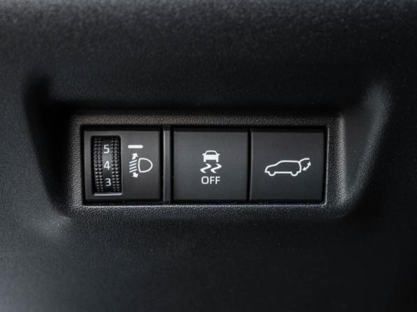 Toyota RAV4 VI (XA60) с пробегом 2026 года, цена 4 339 000 рублей, 35 км, внедорожник, Автокод Объявления