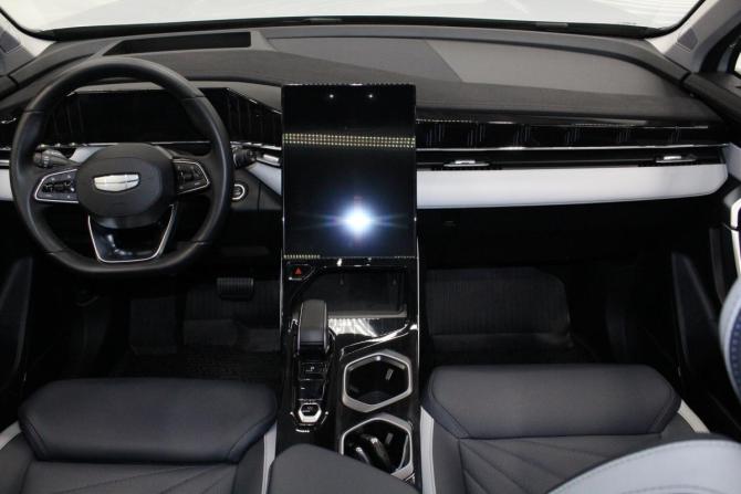 Geely Atlas II с пробегом 2024 года, цена 2 819 000 рублей, 60784 км, внедорожник, Автокод Объявления