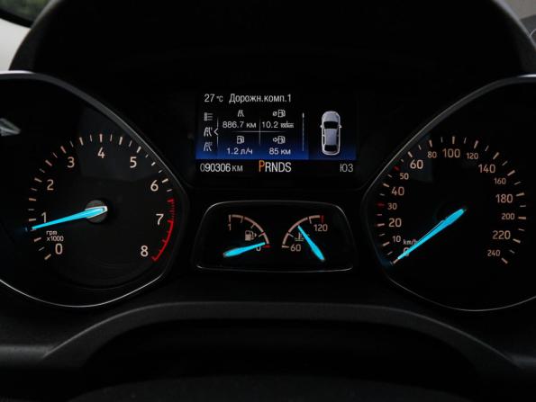 Ford Kuga II Рестайлинг с пробегом 2017 года, цена 1 650 000 рублей, 90000 км, внедорожник, Автокод Объявления