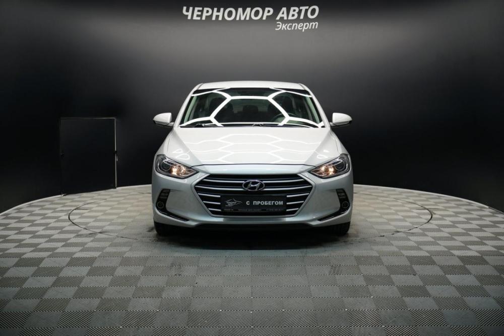 Hyundai Elantra VI (AD) Крым  - изображение 8