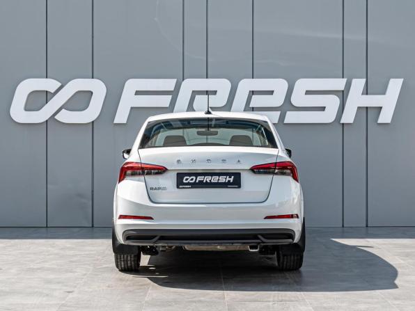 Skoda Rapid II с пробегом 2021 года, цена 1 595 000 рублей, 97491 км, лифтбек, Автокод Объявления