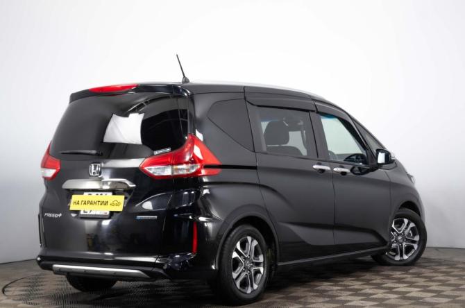 Honda Freed II Рестайлинг с пробегом 2022 года, цена 2 449 000 рублей, 42563 км, компактвэн, Автокод Объявления