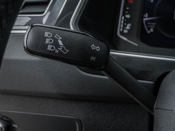 Volkswagen Tiguan II Рестайлинг с пробегом 2021 года, цена 3 099 000 рублей, 90364 км, внедорожник, Автокод Объявления