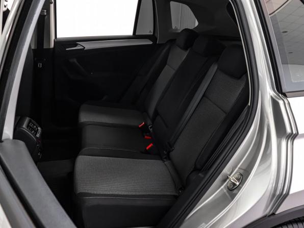Volkswagen Tiguan II Рестайлинг с пробегом 2021 года, цена 3 599 000 рублей, 12243 км, внедорожник, Автокод Объявления
