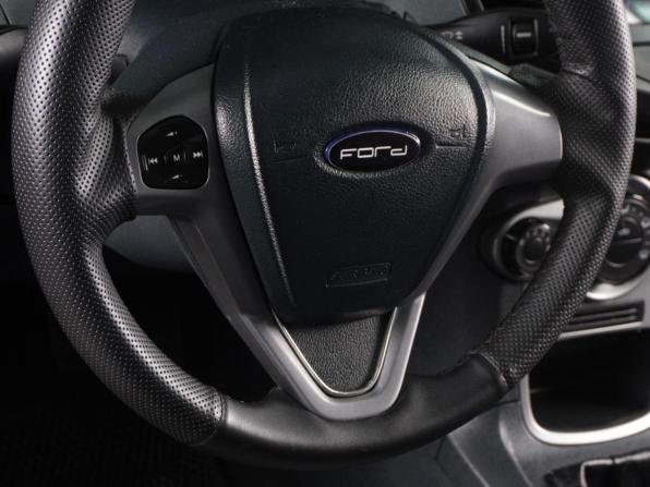 Ford Fiesta Mk6 с пробегом 2008 года, цена 550 000 рублей, 298428 км, хэтчбек, Автокод Объявления