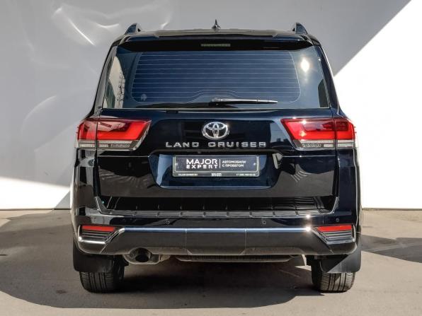 Toyota Land Cruiser 300 Series с пробегом 2023 года, цена 11 450 000 рублей, 33816 км, внедорожник, Автокод Объявления