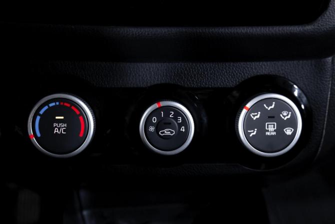 Kia Rio III Рестайлинг с пробегом 2015 года, цена 979 000 рублей, 215589 км, седан, Автокод Объявления