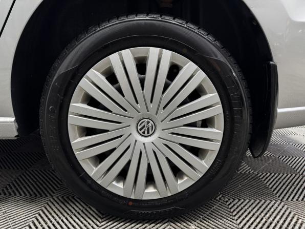 Volkswagen Polo V Рестайлинг с пробегом 2016 года, цена 999 000 рублей, 164133 км, седан, Автокод Объявления