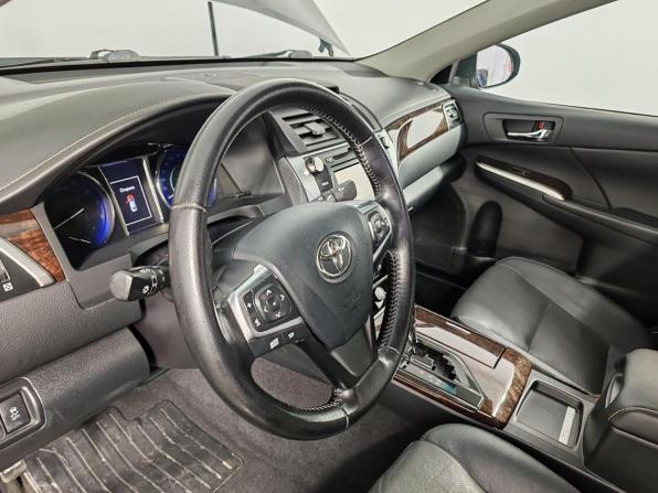 Toyota Camry VII (XV50) Рестайлинг с пробегом 2015 года, цена 2 249 000 рублей, 62681 км, седан, Автокод Объявления