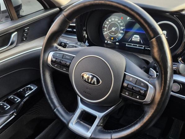 Kia K5 III с пробегом 2020 года, цена 2 549 000 рублей, 69559 км, седан, Автокод Объявления