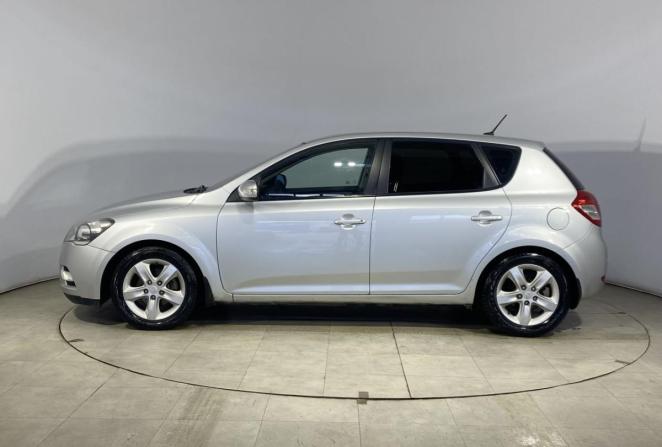 Kia Ceed I Рестайлинг с пробегом 2010 года, цена 740 000 рублей, 130466 км, хэтчбек, Автокод Объявления