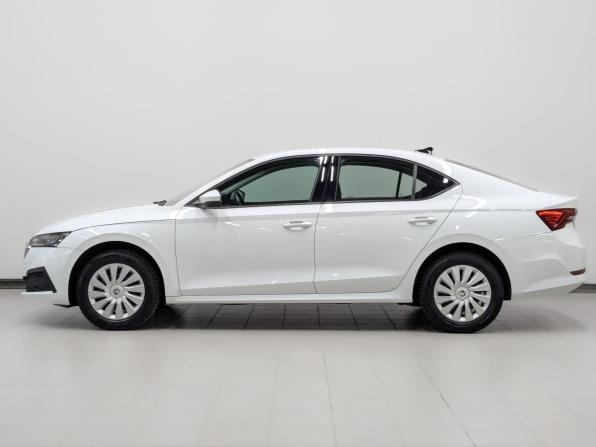 Skoda Octavia IV (A8) с пробегом 2021 года, цена 2 315 000 рублей, 81965 км, лифтбек, Автокод Объявления
