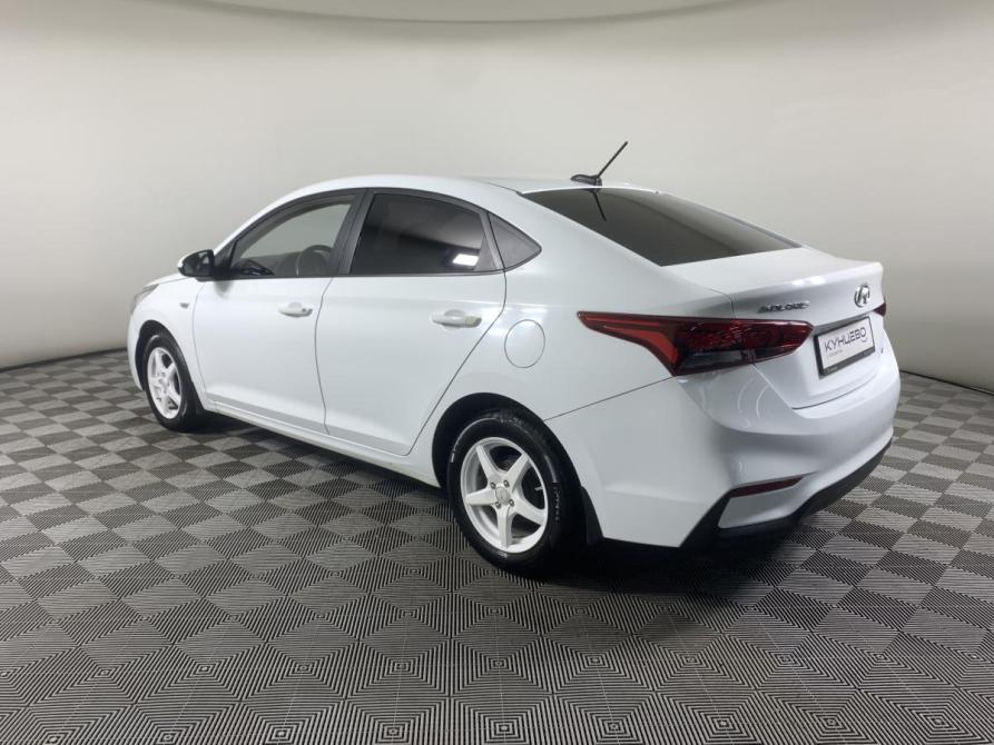Hyundai Solaris II Москва  - изображение 7
