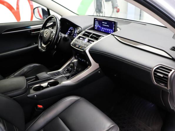 Lexus NX I Рестайлинг с пробегом 2017 года, цена 3 250 000 рублей, 90211 км, внедорожник, Автокод Объявления