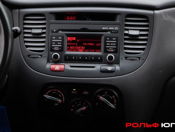 Kia Rio II Рестайлинг с пробегом 2010 года, цена 558 000 рублей, 177571 км, хэтчбек, Автокод Объявления