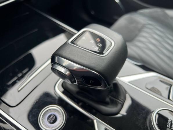 Hongqi HS5 I с пробегом 2024 года, цена 2 285 000 рублей, 88000 км, внедорожник, Автокод Объявления