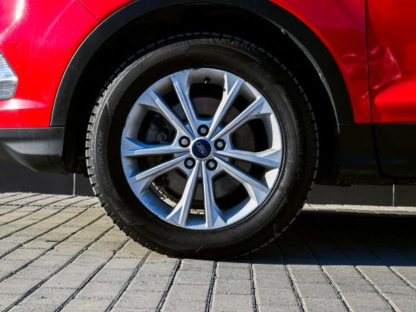 Ford Kuga II Рестайлинг с пробегом 2017 года, цена 1 465 000 рублей, 127000 км, внедорожник, Автокод Объявления